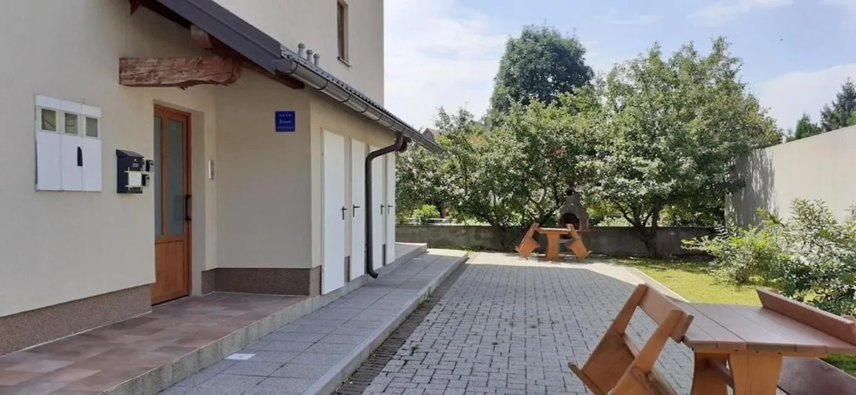 Apartments With A Parking Space Fuzine, Gorski Kotar - 19537 Fuzine